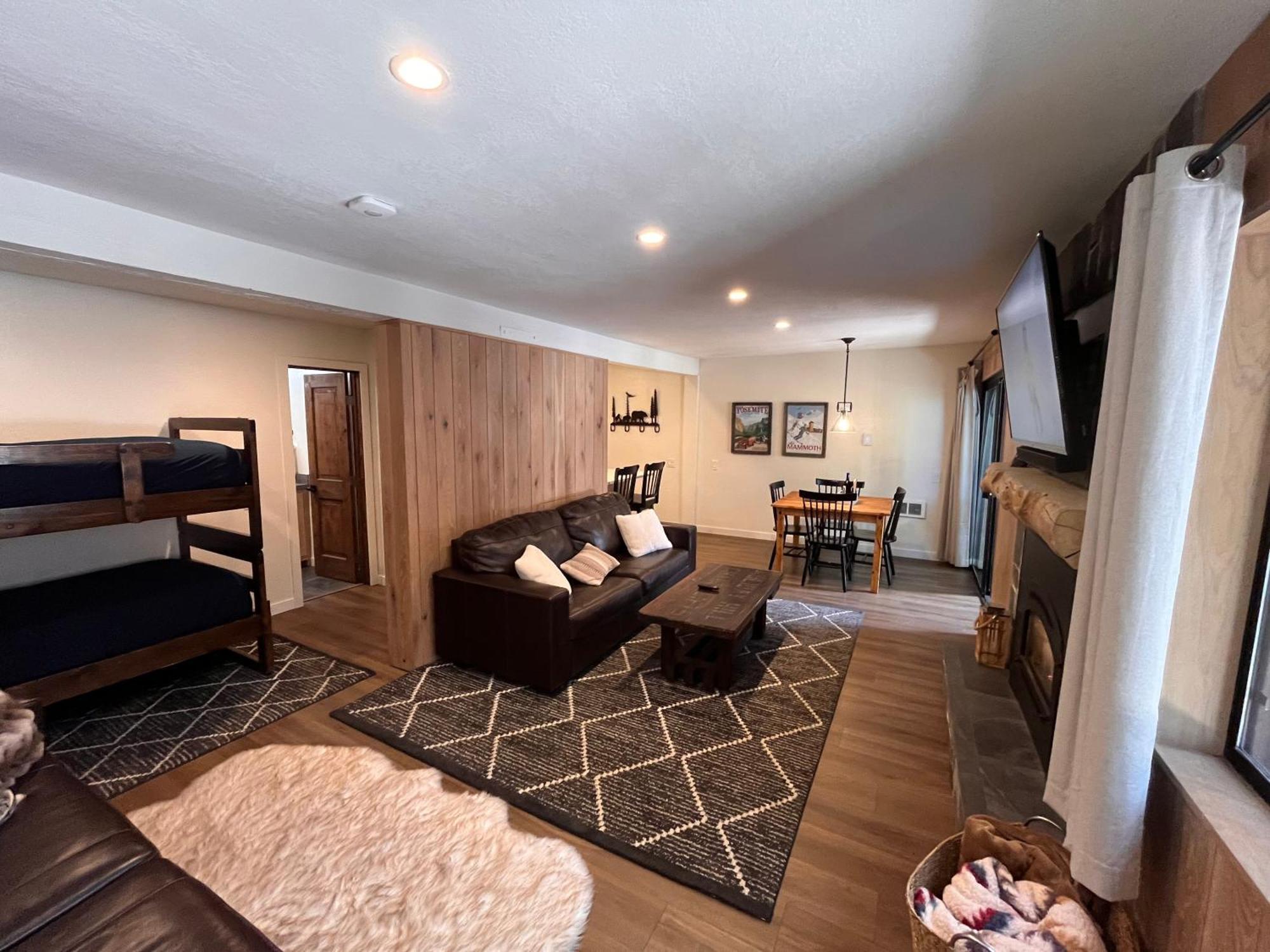 Tastefully Remodeled Condo At Mammoth Ski & Racquet Club, Hot Tub, Garage, 10 Min Walk To Ski Lifts Mammoth Lakes Exterior foto